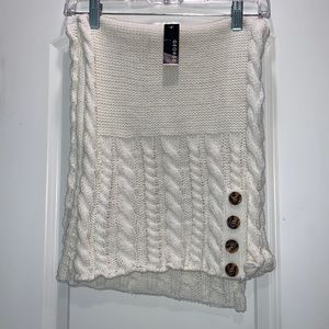 GEORGE GORGEOUS BRAND NEW WITH TAGS IVORY WRAP AROUND BUTTON SCARF